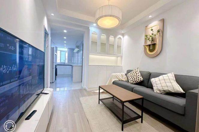 Shuicheng rd 2BR 1LR@L10,bright room/brand furniture/nice location
