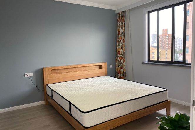 2BR with elevator near line 10/11 Jiao'tong Uni and Colombia Garden