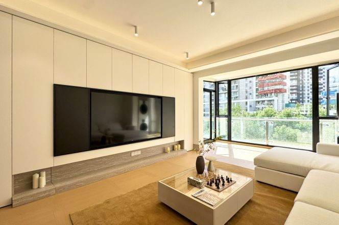  Quality 2br with floor heating nr Century Park   L2&14