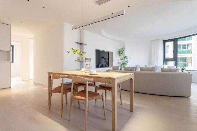 Perfect river view@3brs&2baths with balcony near Huangpu Binjiang