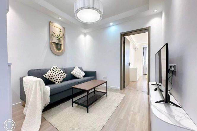 Shuicheng rd 2BR 1LR@L10,bright room/brand furniture/nice location