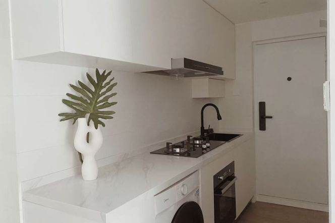 Modern 1+1br/2Living &terrace/heating @W Nj Rd & Line 2/12/13