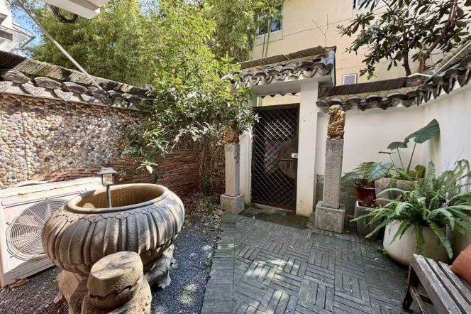 Lane House 4BR 5BTH w/ Garden nr JiangSu RD