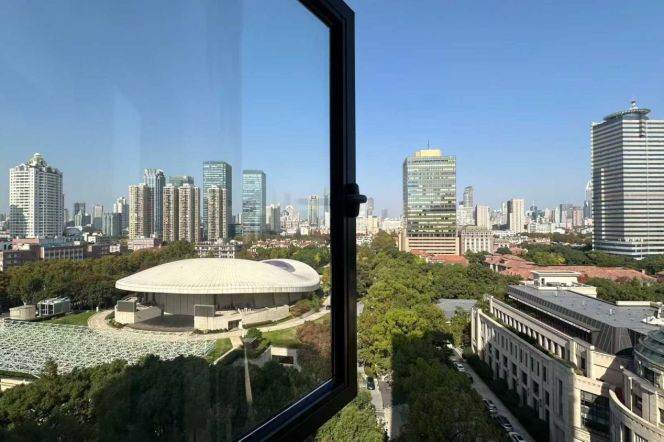 South Shanxi Rd Station Elevator 2Br with Open Balcony Line1/10/12
