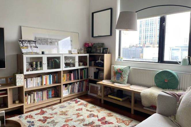 Changshu Rd Station 2+1Br/2Bath with Open Balcony Line1/7 110Sqm