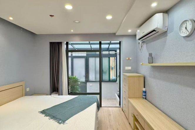 Super cozy 1br w private yard near Jing'an temple