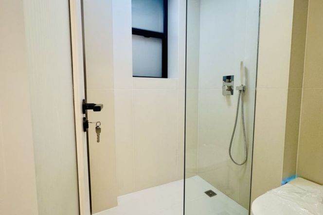 Modern 1Br/1Lr/1Bt apt nr Jingan temple,M2/7/14