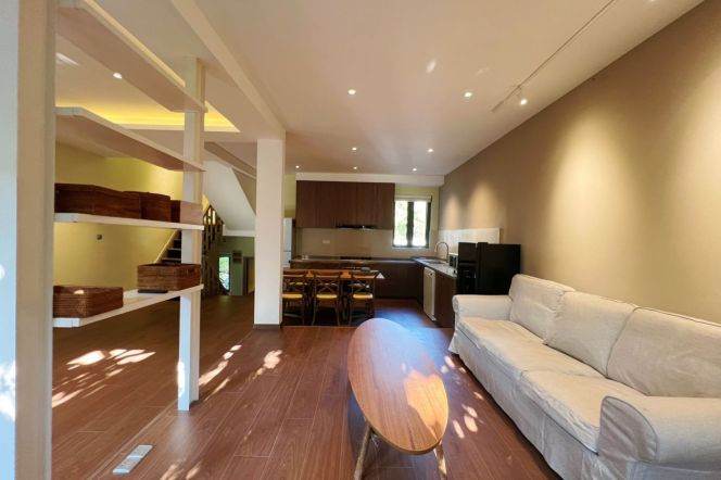 Super cozy 3 BR w outdoor balcony nr Jiaotong University 