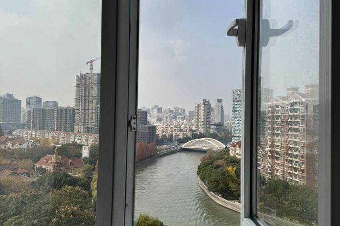 Spacious 2BR Apt +River view | West Nanjing rd Mt L2&12&13 | Suzhou Creek