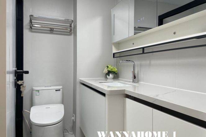 Large Balcony+Fabulous&Spacious 2Bdrs 2Baths+Zhong Shan Park+Awesome View+Top Compound