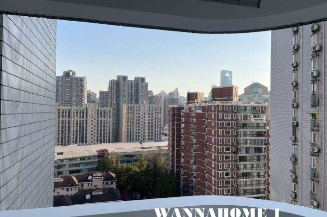 Great View+Nice Open Balcony/Spacious&Modern 2Brs 2Baths Apt+Nice Compound+Xin Tian Di CBD