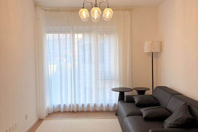 Grand Plaza @Julu lu/Fumin lu | Bar street | Standard 2br-1bathr | Great sunshine