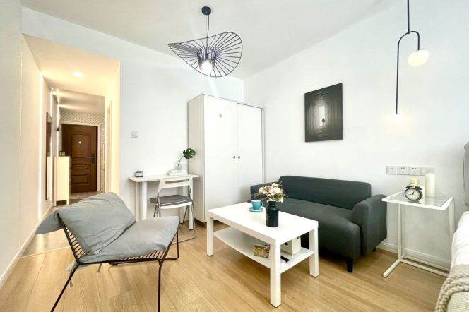 1 br near L10 hongqiao rd station+SJTU