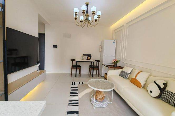 Stylish & Bright 1 br on high floor near NYU ,easy to L 8 LingZhaoXinCun st.