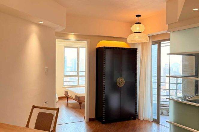 1 br near L2/L11 jiangsu rd station+elevator