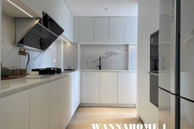 New&Spacious&Bright 3Bedrooms 1Bath Apt+West Nan Jing Rd+People's Square+Nice Area