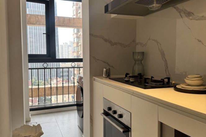 Modern&Spacious&Bright 1Br Apt +heating | Jing'an Temple &Changping rd 
