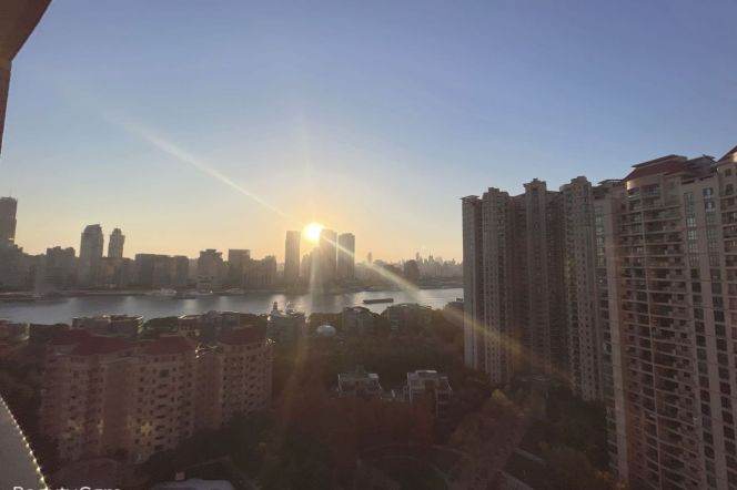 modern big 2brs floor heating good river view balcony beside Huang pu river IFC line2,9,14