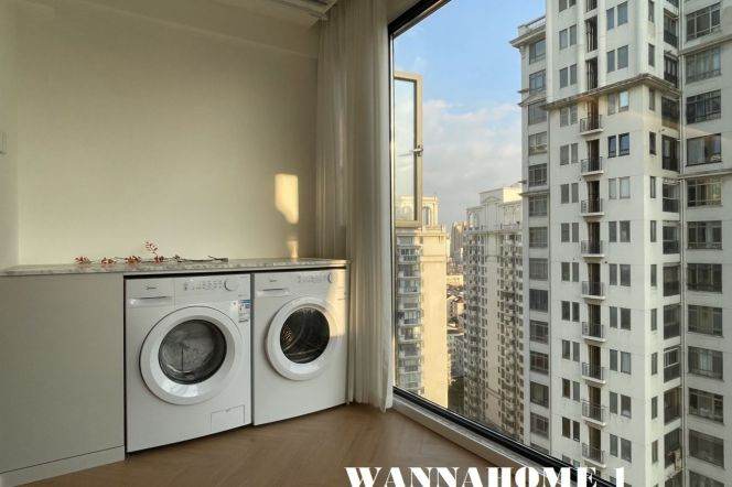 Fabulous&Spacious 1Bdr 1Bath Apt+Zhong Shan Park+Large Covered Balcony+Nice Compound
