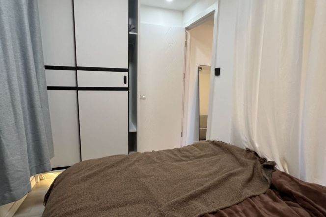 1 br near L2/L7/L14 jing'an temple station+elevator