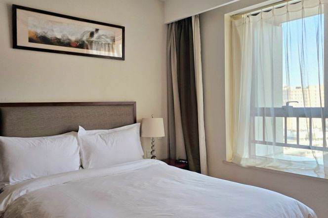 1br service apartment Near North Zhongshan Rd Station(Line 1)