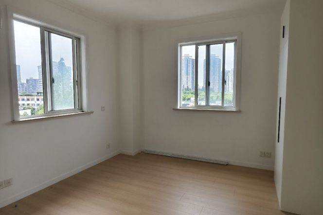 Newly Renovated 3BR 2BA Elevator Apt nr Shanghai Library