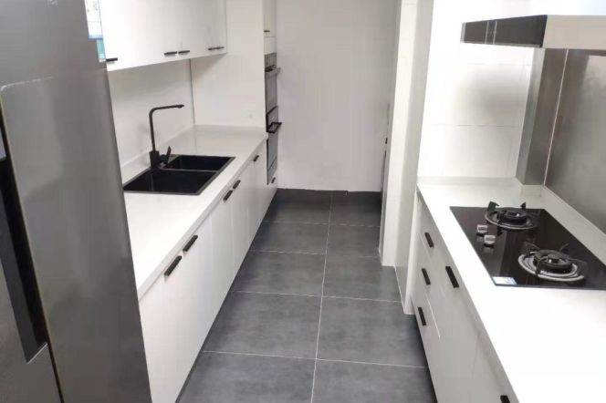 modern 2brs floor heating open balcony in most popular compound Jing an temple