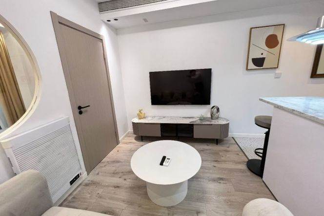 1 br near L2/L11 jiangsu rd station+SJTU