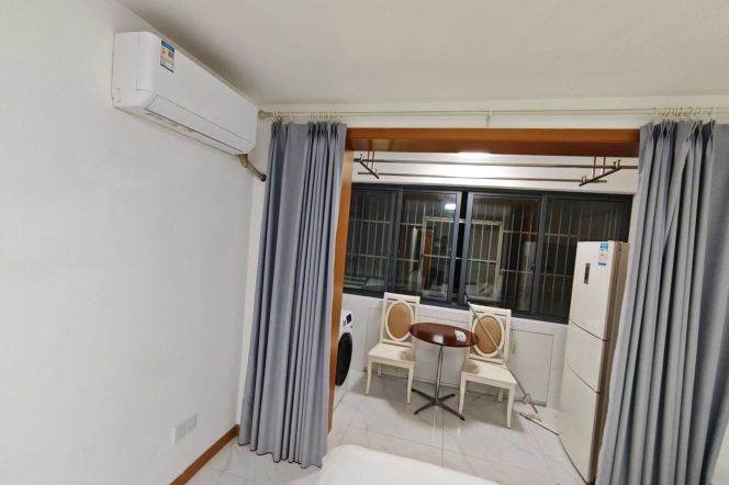 Nice 1br on yuyuan rd near jiangsu rd station