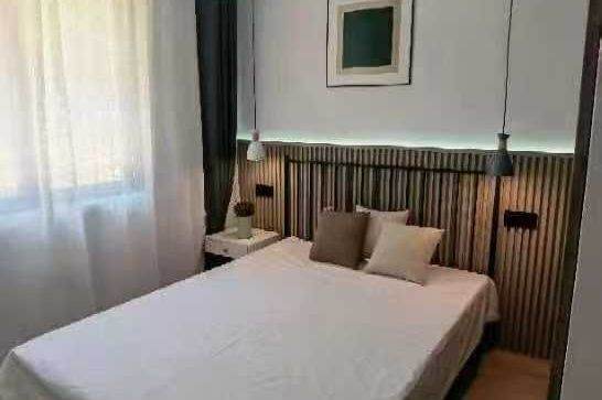 zhenping rd 2BR/big yard@L3/4/7 