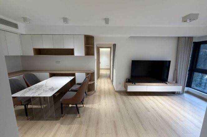 2Br,1Bath,Grand plaza,Jing'an,IAPM,Julu Rd, new deco