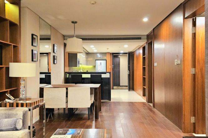 1br service apt in Huaihai Rd Near South Huangpi Rd Station(Line 1/14)