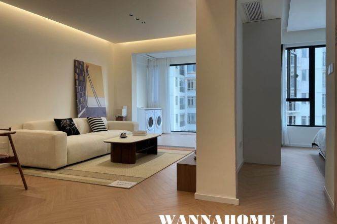 Fabulous&Spacious 1Bdr 1Bath Apt+Zhong Shan Park+Large Covered Balcony+Nice Compound