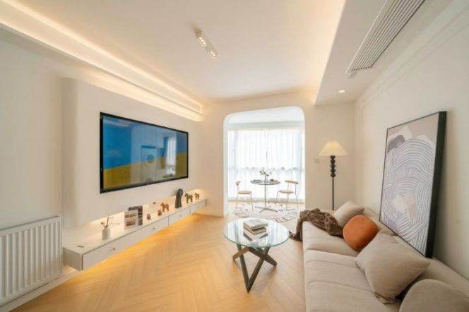 1 Big Br with Brand-new Dec, 80 sqm, Wall heating/Central ac@ Jiangsu metro L2&11