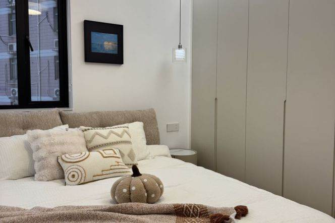 Spacious 3Br + floor heating +Central AC | Zhongshan Park Metro L2&3&4 | 18.5K