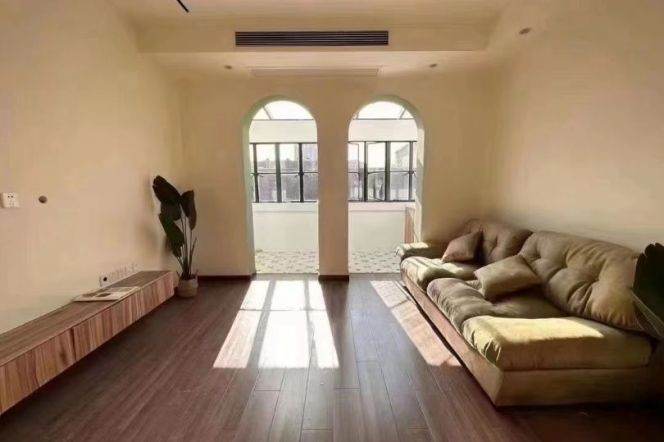 huaihai rd/changshu rd 2br130sqm