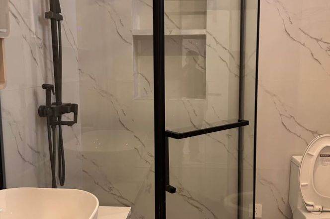 3 Brs with Open Balcony, 120 sqm, Brand-new Dec @ Jingan temple L2&7 