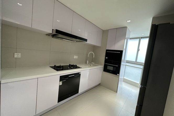 Special offer 9.8K /High End Compound/Spacious 1Br+Heating / Wuning rd metro L13&14