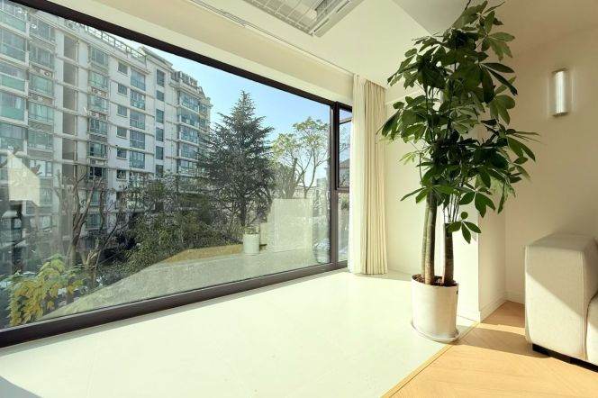 2 Brs, 2 Baths, 140 sqm, Floor Heating/Central ac @ Weining metro L2