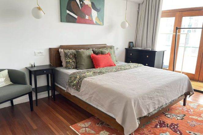 2+1 Rooms, 2 Baths with Open Balcony, 110 sqm @ Changshu rd station L1&7