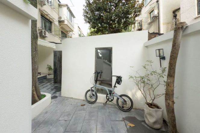 Luxury Garden House in middle Huaihai Road