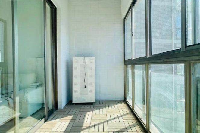 modern big 2brs balcony wall radiator near Jiao tong university line 10,11 only 19K