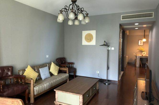 Modren 2brs in in Jing an temple 