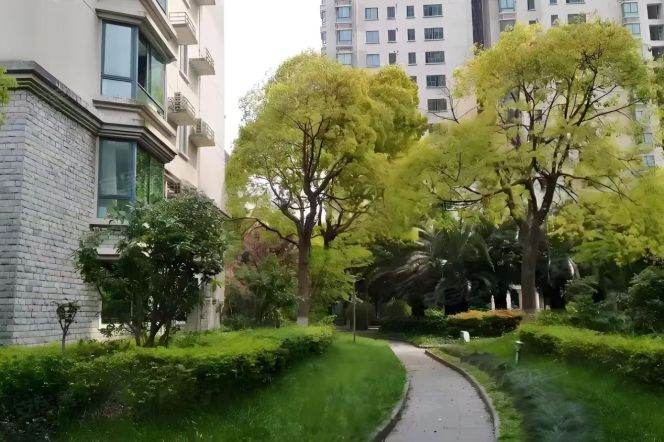 modren 3brs with floor heating and balcony belong to Xintiandi area and Dapuqiao 