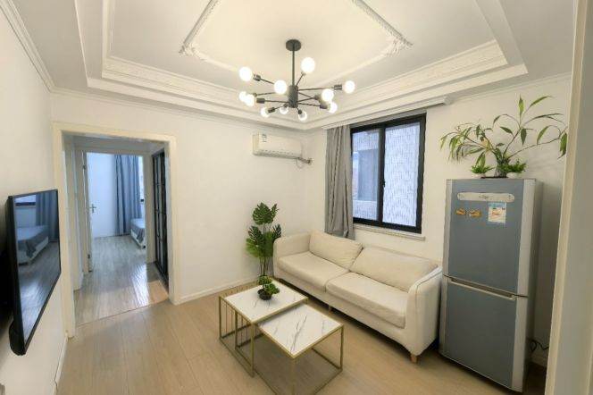 1br-Huashan Road-2 minutes away from Line 10/11-Jiaotong University