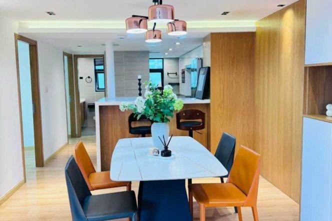 3BR 2BTH w/ Balcony nr WuDing RD M14