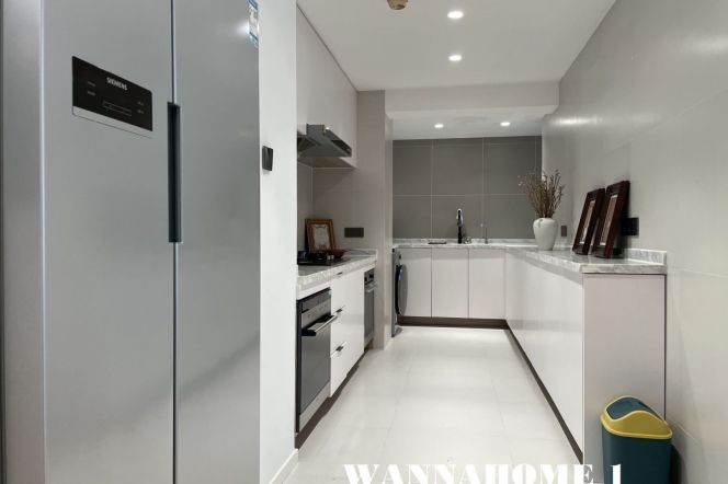 Top Compound+Jing An Temple+ Modern&Spacious&Bright 3Bdrs 2Baths Apt+Free Club 