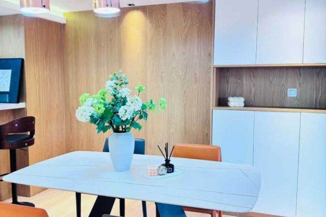 3BR 2BTH w/ Balcony nr WuDing RD M14