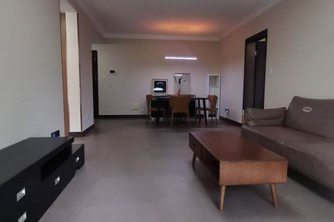 Bright 2br 2bath in Xintaindi Dynasty Garden