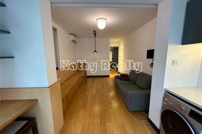 Floor heating 2BR APT + yard Shanghai Library 8.2k